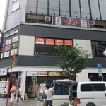 h Hakata Miyachiku - 中洲の交差点にある宮崎牛を安価に食べれるステーキレストランです。 
      
