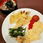 RESTAURANT Bayern - 蕎麦、マカロニグラタン、唐揚げ、オムレツ、パスタ、空心菜炒め