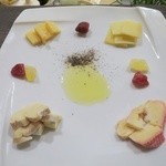 トリワイン ＰＩＫＯＳＨＨＨＵ - ある日のチーズ盛り合わせ