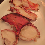 レッドロブスター - ロブスターの爪の中にも身が詰まっている。