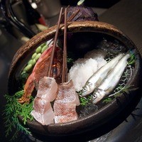 あもん - 本日の特選素材から２品セレクト　あゆ、カサゴ、水茄子、銀杏、鱧がありました。