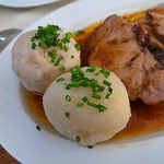 PROMENADENHOF - 薄味の肉団子はかなりデカイ