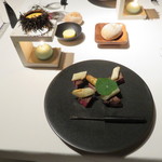 ライラ - シャロレー牛、北海道産の紫雲丹、ホワイト・アスパラガス1