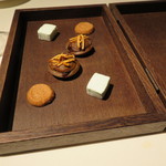 ライラ - ミニャルディーズ