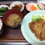 トンカツ定食