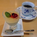 カレル チャペック - コーヒーとデザート