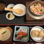 蟹喰い処 蟹工船 - たらば蟹釜御膳、2160円です。