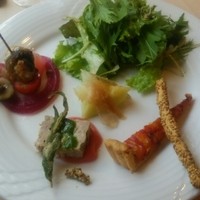 イプシロン - 前菜の盛合せ。ビーツのマリネ等