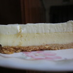 キャナリィ・ロウ - 2層のチーズ生地