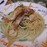 キャナリィ・ロウ 上越店 - 海老のバジルクリーム