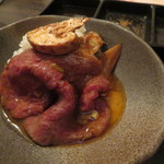 SATOブリアン - ブリ飯：シャトーブリアンとカナダ産松茸のすき焼き