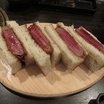 SATOブリアン - ブリカツサンド：シャトーブリアンのカツとシュクレクールの食パン2