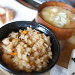 ろばたやき山ろく - 炊き込み御飯とだご汁