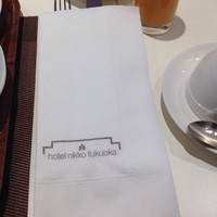 ホテル日航福岡 - テーブルセット