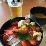 Sasuichi - 小名浜港目の前でおいしい海鮮丼(*´ڡ`●)  頂きました。