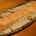 やまめ庵 - 常連さんしかださないというニジマス（富山の方から頂いたそう）をレア焼きで！