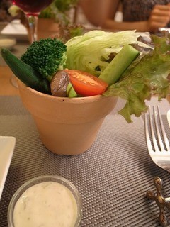 Noel Bistronomic Nagano - 信州野菜のバーニャカウダ。蕗味噌風味のソース。