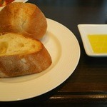 オオタガワ ケイ ダイニング - パン