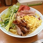 珉珉 - 冷やし中華。野菜もしっかり
