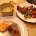 2015年8月23日　毎週日曜日は食べ放題ビュッフェ1000円。