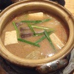 糸満漁民食堂 - 土鍋で食べる「新」魚汁