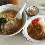 手作りラーメン美好 - 2015年8月21日　15時　半カレー　ラーメン600円