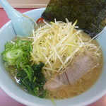 ラーメン山岡家 - 醤油ラーメン・ネギW増し　2015.8月