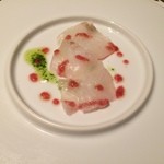 トラットリア コルポ デラ ストレーガ - 青森産石カレイのカルパッチョ 2015/8