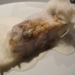 フロリレージュ - 単色　甘鯛
      　山口産甘鯛ウロコ焼き、蓮根・白胡麻ソース
      