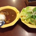 Biggu Boi - カレーとサラダ　