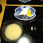 山荷葉 - お焦げの代わり、炒り米粥？