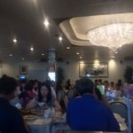 LEGEND SEAFOOD RESTAURANT - 満席店内