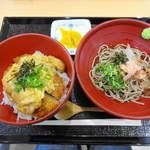 だんだん - ミニカツ丼 + ミニそば セット 630円（税抜）