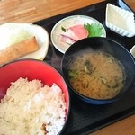 みくりや - おさしみ定食（ワンコインランチ）