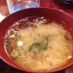 レストラン 能代 - オムライス大盛り950円の味噌汁