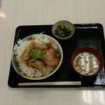 梓川サービスエリア（下り） フードコート - わさび焼肉丼２