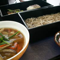 御曹司きよやす邸 鎌倉プリンスホテル店 - 1500円の蕎麦ランチ。十分なボリュームです。