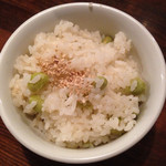 麺や ハレル家 - 【ワンコインデー限定】
      枝豆ごはん
      150円