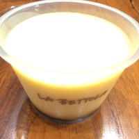  ラ･ベットラ･ダ･オチアイ イケブクロ - 店頭で販売しているプリン ￥390