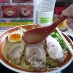 大平山 - 鶏がらベースの醤油豚骨系です。