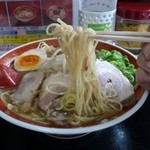 大平山 - 醤油豚骨スープに合う太さ。