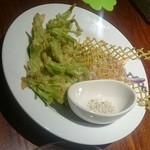 Neo Taiwanese Restaurant tabunoana - パクチーの根っこの天ぷら