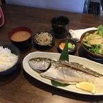 美味物問屋 うれしたのし屋 - わかし一本焼き定食　2015.08再訪