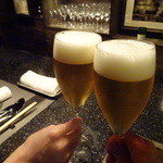 北新地 懐 - まずはビールで乾杯♪