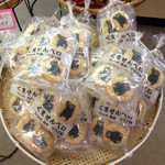 阿蘇山上茶店 - クマもん煎餅。。可愛いので思わす買っちゃいました