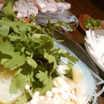 北新地平八 - 鱧鍋の具材