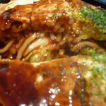 天照 - アマテラスキムチ焼き（そばダブル、もち）中にキムチが