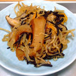 冨澤食堂 - この日のお総菜（ひじきとこんにゃくの煮物）