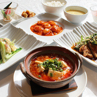 平日限定　週替りランチセット　1070円〜1150円