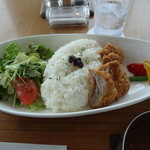 亀楽亭 - 鶏挽肉のキーマカレー＆ヒレカツ（プチサラダ付き）